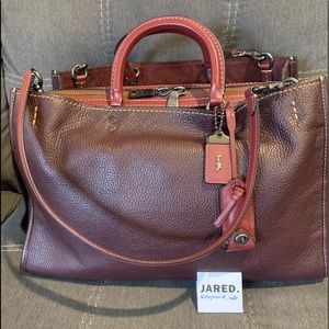 Coach Rogue 39 in Oxblood